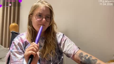 jacywinslat online show from April 11, 1:15 pm