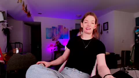 Snapshot of jade49 chatting on December 5, 5:26 am Jade49 online show from December 5, 5:26 am