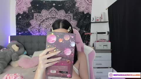 Snapshot of jade__weed chatting on January 19, 12:49 am   online show from January 19, 12:49 am