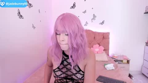 Snapshot of jade__weed chatting on September 19, 12:12 am   online show from September 19, 12:12 am