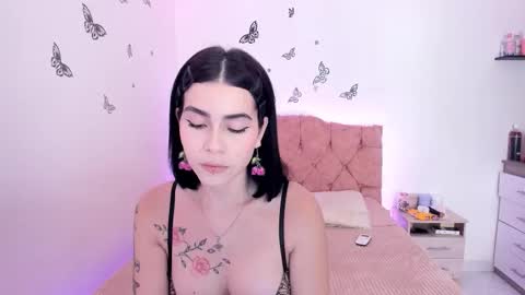 Snapshot of jade__weed chatting on October 25, 1:13 am   online show from October 25, 1:13 am