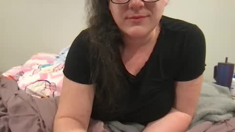 Snapshot of jade_amethyst_star chatting on November 10, 1:04 am jade_amethyst_star online show from November 10, 1:04 am