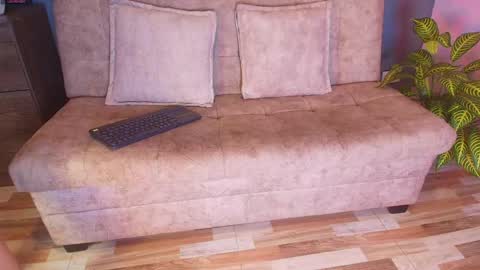  Jade Brunete  online show from April 22, 8:21 pm