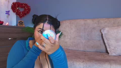 Snapshot of jade_brunnette chatting on May 14, 8:26 pm Jade Brunete online show from May 14, 8:26 pm