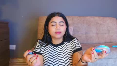 Snapshot of jade_brunnette chatting on May 29, 8:29 pm Jade Brunete online show from May 29, 8:29 pm