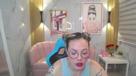 Snapshot of jade_jones_a chatting on September 21, 3:52 am Jade online show from September 21, 3:52 am