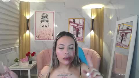 Snapshot of jade_jones_a chatting on October 24, 4:20 am Jade online show from October 24, 4:20 am