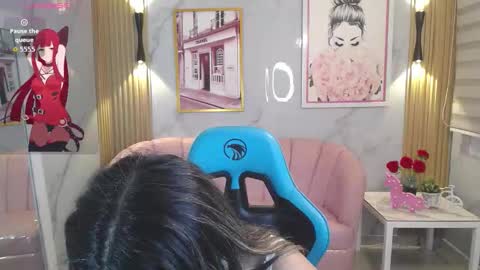 Snapshot of jade_jones_a chatting on November 30, 3:32 am Jade online show from November 30, 3:32 am