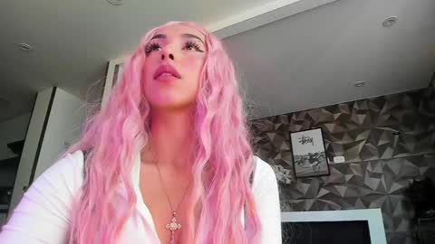 Snapshot of jade_porn chatting on January 18, 2:33 pm Jade  independent model online show from January 18, 2:33 pm