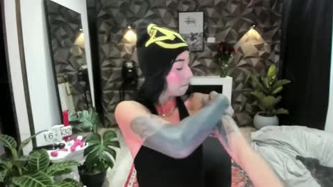 Snapshot of jade_porn chatting on February 15, 11:28 am Jade  independent model online show from February 15, 11:28 am