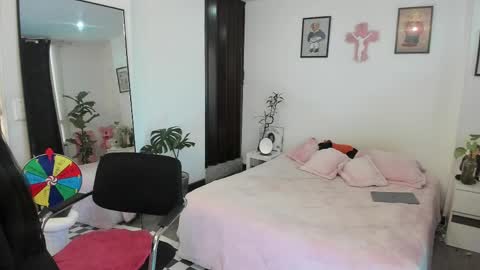 Jade  independent model online show from April 18, 12:09 pm