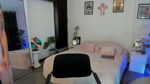 Jade  independent model online show from April 22, 12:18 pm