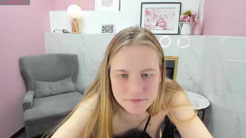 Jade online show from December 22, 3:33 am