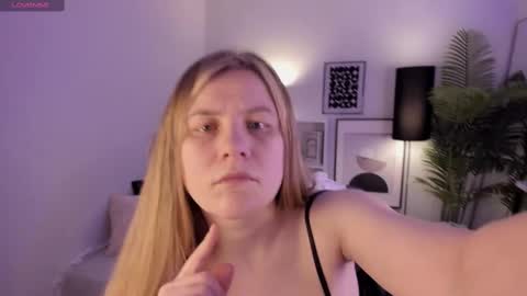 Jade online show from March 9, 12:00 am