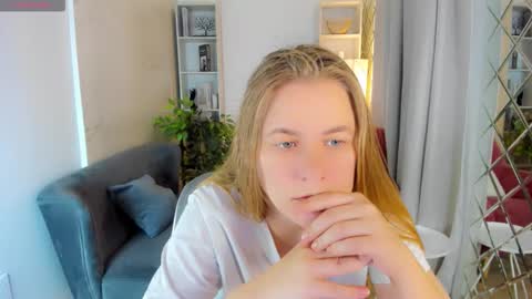 Jade online show from September 13, 9:36 pm