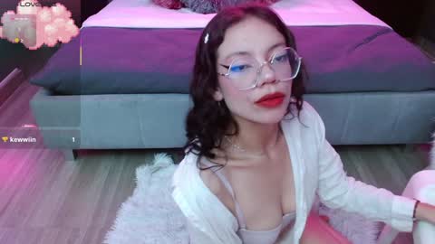 Snapshot of jade_storm_ chatting on February 8, 9:15 pm JADE online show from February 8, 9:15 pm