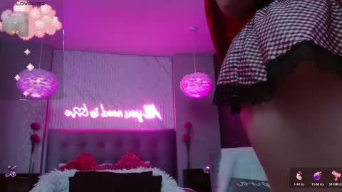 Snapshot of jade_storm_ chatting on February 11, 7:59 pm JADE online show from February 11, 7:59 pm
