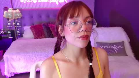 JADE online show from November 28, 9:28 pm