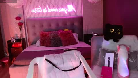 JADE online show from February 24, 9:02 pm