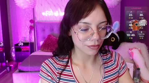 JADE online show from April 6, 8:43 pm