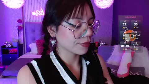 JADE online show from April 20, 8:43 pm