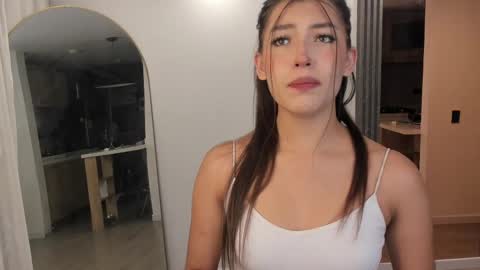 Snapshot of jade_ws chatting on February 25, 12:36 am Jade online show from February 25, 12:36 am