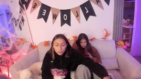 Snapshot of jade_ws chatting on October 11, 2:44 am Jade online show from October 11, 2:44 am