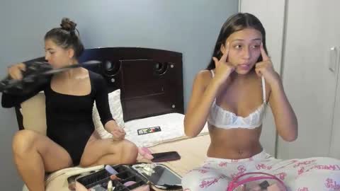 Snapshot of jade_ws chatting on October 27, 3:21 am Jade online show from October 27, 3:21 am