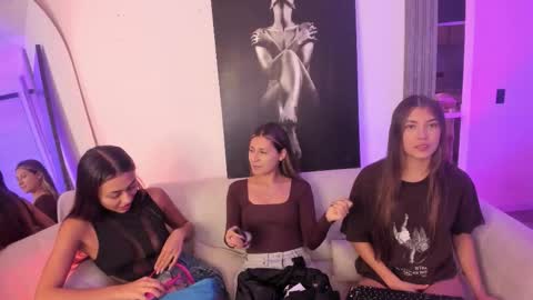 Snapshot of jade_ws chatting on November 11, 2:22 am Jade online show from November 11, 2:22 am