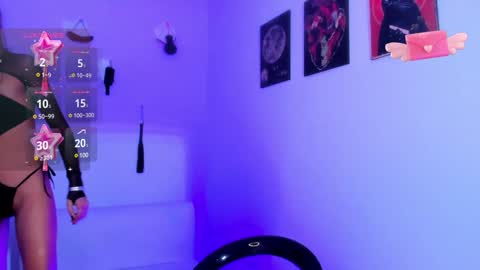 Snapshot of jadebenett chatting on December 15, 8:19 am Jade Benett online show from December 15, 8:19 am