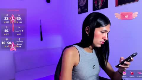 Snapshot of jadebenett chatting on December 21, 1:04 am Jade Benett online show from December 21, 1:04 am