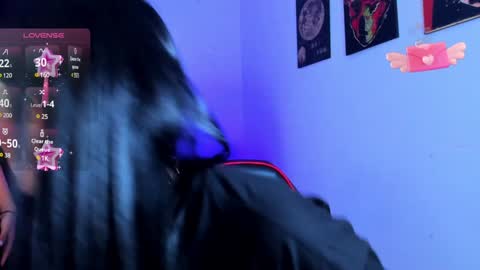 Snapshot of jadebenett chatting on January 25, 11:54 pm Jade Benett online show from January 25, 11:54 pm