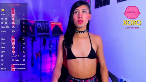 Snapshot of jadebenett chatting on February 8, 1:00 am Jade Benett online show from February 8, 1:00 am