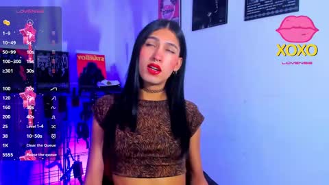 Snapshot of jadebenett chatting on February 21, 1:55 am Jade Benett online show from February 21, 1:55 am