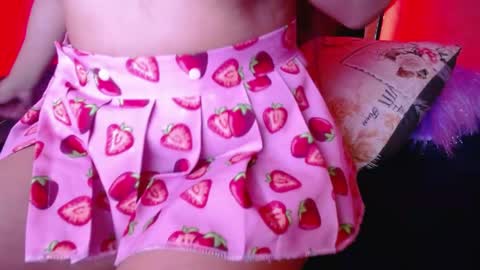 jade online show from April 22, 11:45 am