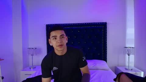 Jaden and Sofia  online show from April 22, 3:31 am