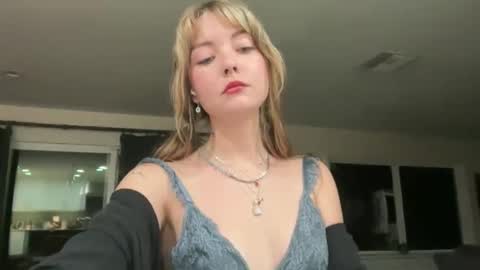 Jade 3 online show from January 11, 3:44 am