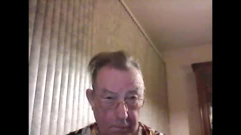 Snapshot of jahanc01 chatting on November 1, 3:30 am Malko online show from November 1, 3:30 am