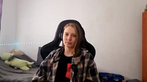 Snapshot of jaimeeosendorf chatting on April 6, 6:03 am jaimeeosendorf online show from April 6, 6:03 am