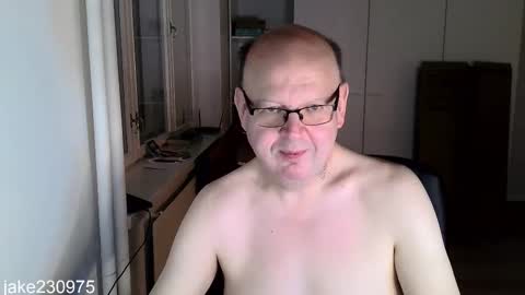 Jake2309 online show from October 31, 9:05 pm