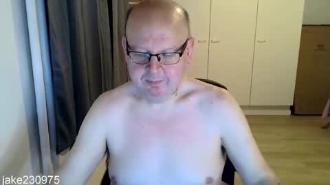 Jake2309 online show from December 1, 7:30 pm