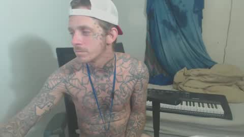 Snapshot of jake265897 chatting on September 10, 7:19 am showingitoff online show from September 10, 7:19 am