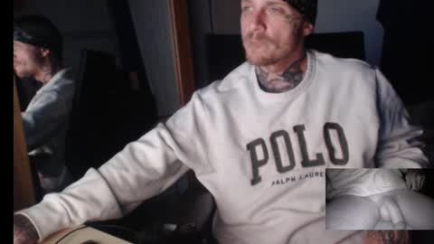 Snapshot of jake265897 chatting on September 23, 5:10 am showingitoff online show from September 23, 5:10 am