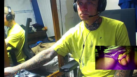 Snapshot of jake265897 chatting on September 24, 1:09 am showingitoff online show from September 24, 1:09 am