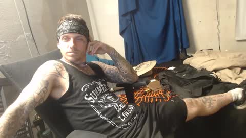 Snapshot of jake265897 chatting on September 30, 5:56 am showingitoff online show from September 30, 5:56 am