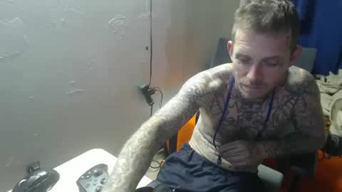 Snapshot of jake265897 chatting on October 7, 2:53 am showingitoff online show from October 7, 2:53 am