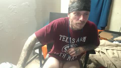 Snapshot of jake265897 chatting on October 15, 6:46 am showingitoff online show from October 15, 6:46 am