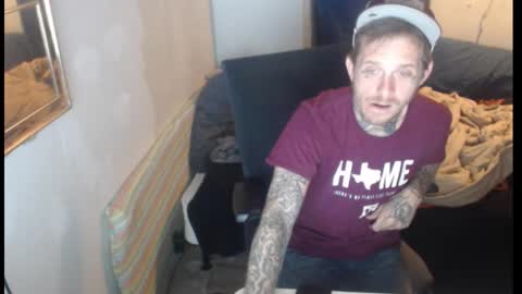 Snapshot of jake265897 chatting on November 23, 2:00 am showingitoff online show from November 23, 2:00 am