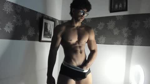 jake_hill1 online show from January 5, 9:47 pm