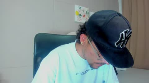 Jake  online show from May 4, 7:32 pm
